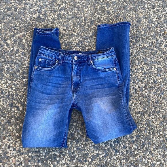 7 for all man kind standard fit light blue jeans - Picture 6 of 6